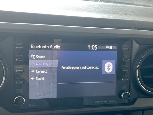 Used 2023 Toyota Tacoma TRD Off-Road image 16