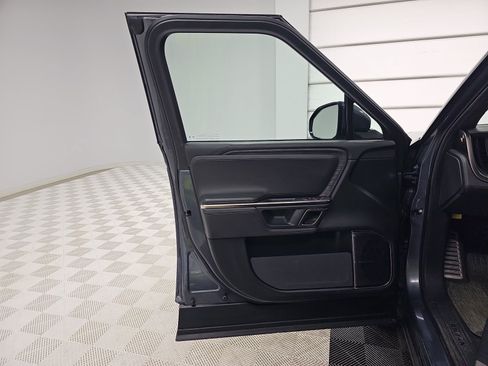 Used 2022 Rivian R1T Adventure AWD/4WD image 16