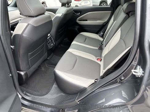 Used 2025 Subaru Forester Limited image 10