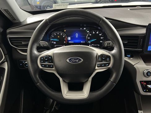 Used 2022 Ford Explorer XLT w/ Equipment Group 202A image 15