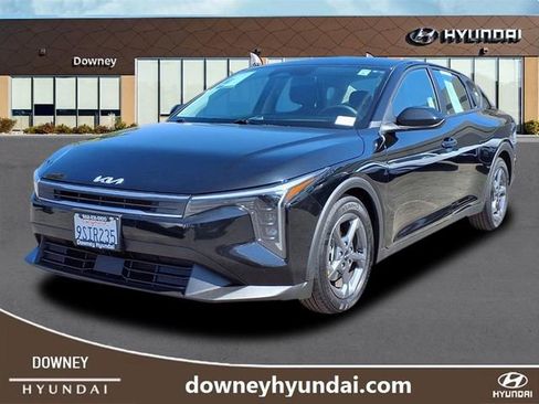 Used 2025 Kia K4 LXS image 1