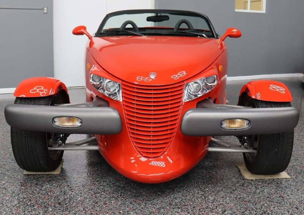 Used 1999 Plymouth Prowler RWD image 2