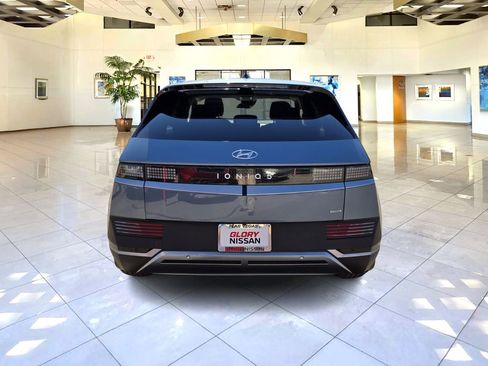 Used 2023 Hyundai Ioniq 5 SE image 6