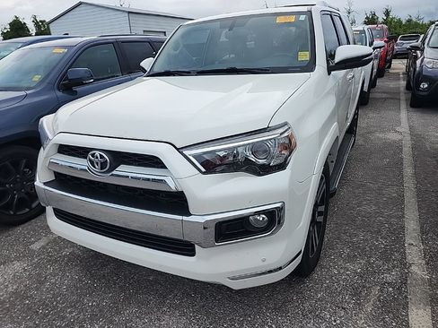 Used 2019 Toyota 4Runner Limited AWD/4WD image 5