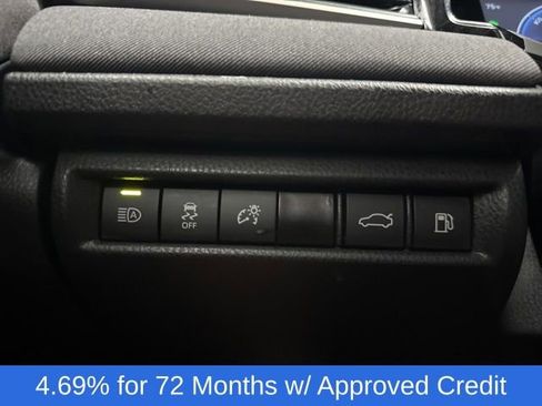 Used 2025 Toyota Camry LE image 28
