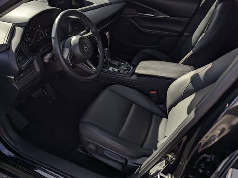 Certified 2025 MAZDA CX-30 AWD 2.5 S w/ Select Sport Pkg image 9