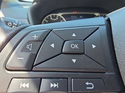 Used 2025 Nissan Altima 2.5 SV FWD image 18