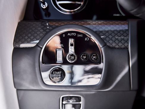 Used 2025 Rolls-Royce Spectre Black Badge image 46