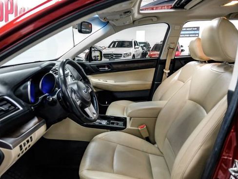 Used 2017 Subaru Outback 2.5i Limited image 4