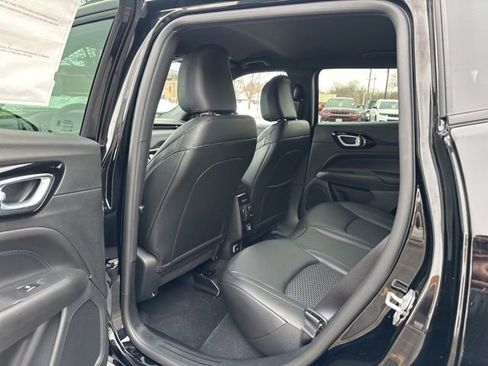 New 2026 Jeep Compass Latitude image 20