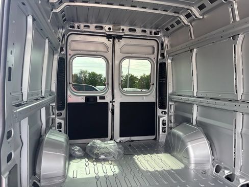 New 2026 RAM ProMaster 2500 w/ Cold Weather Group FWD image 41