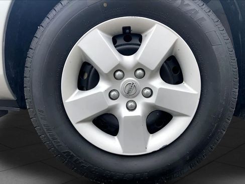 Used 2013 Nissan Rogue S FWD image 10
