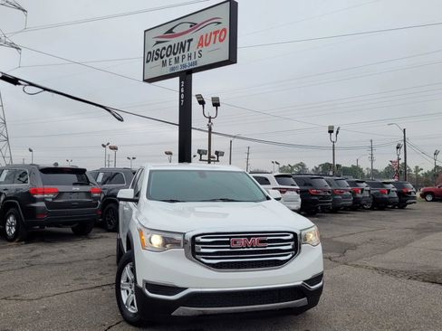 Used 2018 GMC Acadia SLE image 1