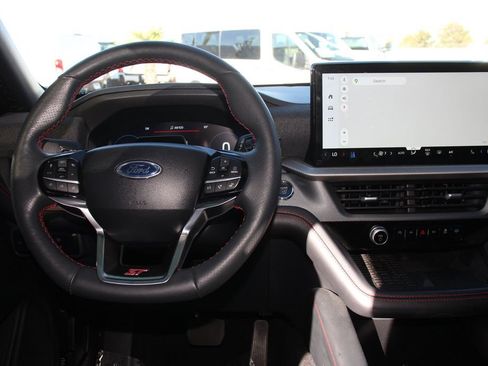 Certified 2025 Ford Explorer ST AWD/4WD image 17