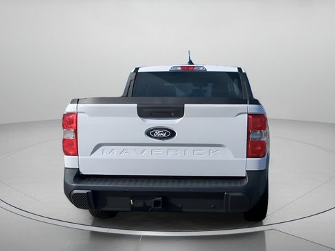 New 2026 Ford Maverick XLT w/ XLT Luxury Package FWD image 28