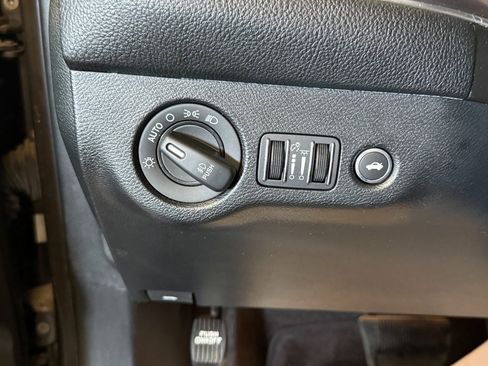 Used 2018 Dodge Challenger SXT w/ Blacktop Package image 18