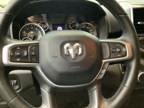 Used 2019 RAM 1500 Big Horn AWD/4WD image 16