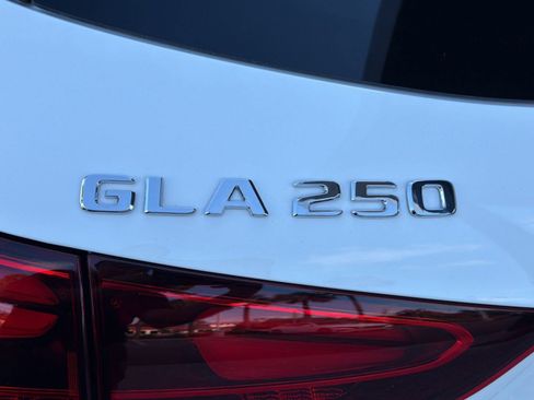 Certified 2026 Mercedes-Benz GLA 250 image 32
