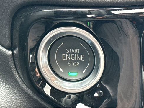 New 2026 GMC Sierra 1500 SLT w/ SLT Premium Plus Package image 18