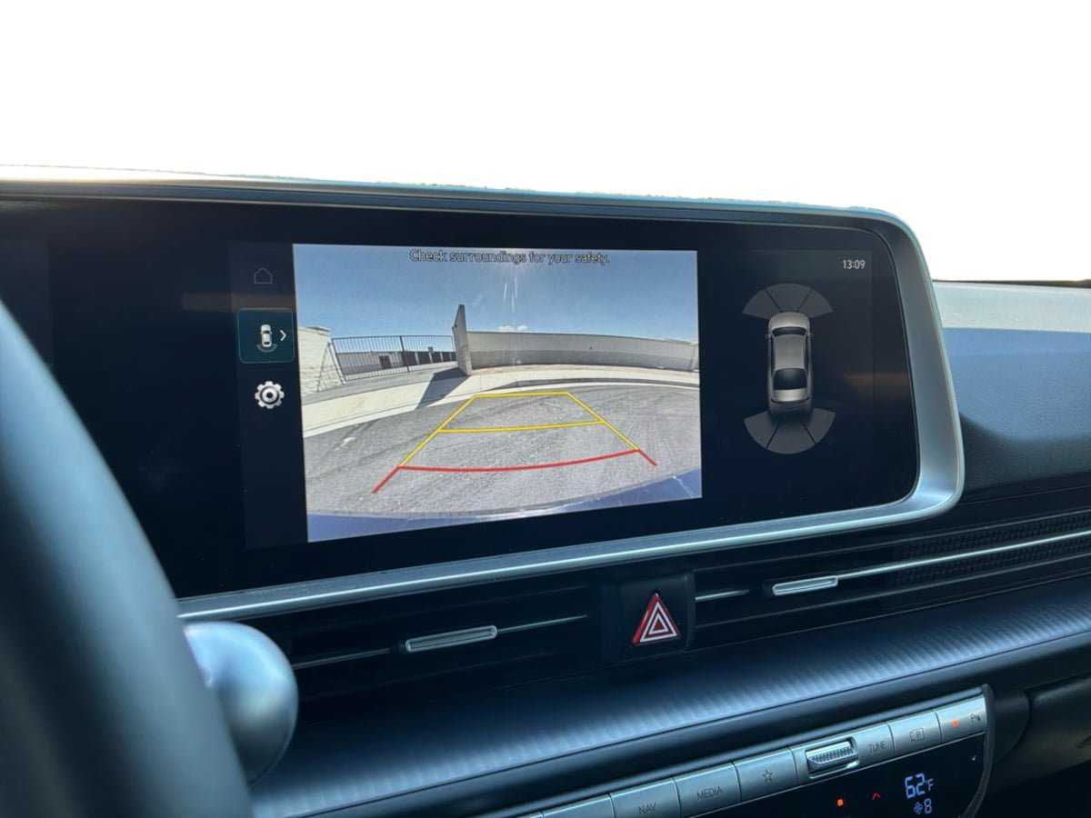 Used 2024 Hyundai Ioniq 6 SE RWD image 13