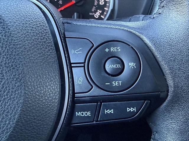 Certified 2022 Toyota RAV4 XLE Premium AWD/4WD image 25