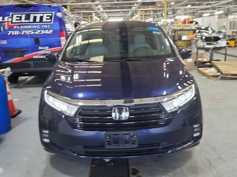 Used 2022 Honda Odyssey EX image 2