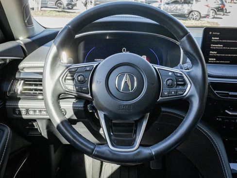 Used 2024 Acura MDX SH-AWD w/ Advance Package image 18