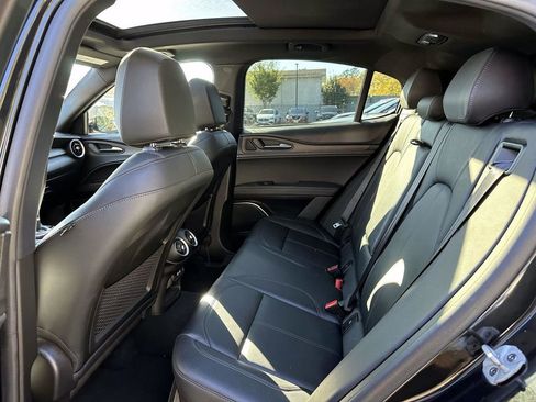 Used 2022 Alfa Romeo Stelvio Ti image 12