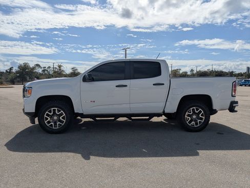 Used 2022 GMC Canyon AT4 w/ Trailering Package image 8