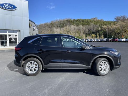 Certified 2024 Ford Escape Active AWD/4WD image 2
