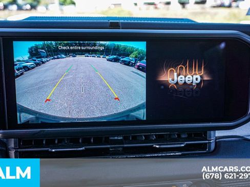 Used 2024 Jeep Wrangler Unlimited Sahara image 35