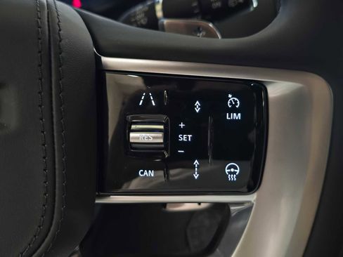 New 2026 Land Rover Range Rover SE AWD/4WD image 32