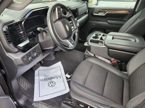 Used 2024 Chevrolet Silverado 1500 LT image 8