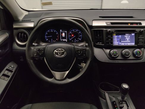 Used 2018 Toyota RAV4 LE w/ All Weather Liner Package FWD image 22