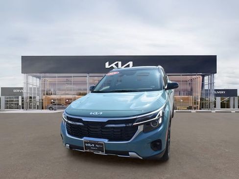 New 2026 Kia Seltos S FWD image 8