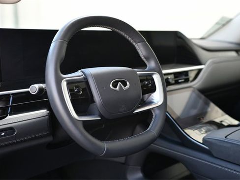 Used 2025 INFINITI QX80 Luxe image 22