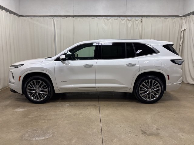 Used 2025 Buick Enclave Avenir w/ Super Cruise Package AWD/4WD image 8