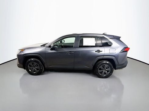 Certified 2022 Toyota RAV4 LE image 4