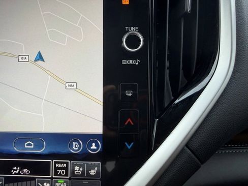 Used 2023 Subaru Ascent Touring image 51