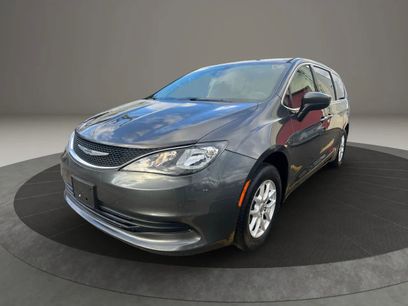 Used 2017 Chrysler Pacifica Touring
