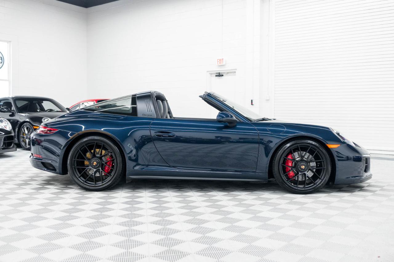 Used 2019 Porsche 911 Targa 4 GTS AWD/4WD image 11