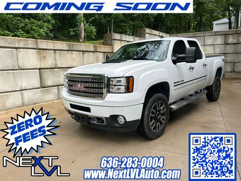 Used 2012 GMC Sierra 2500 Denali w/ Suspension Package, Off-Road AWD/4WD image 1