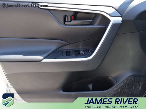 Used 2025 Toyota RAV4 LE FWD image 19