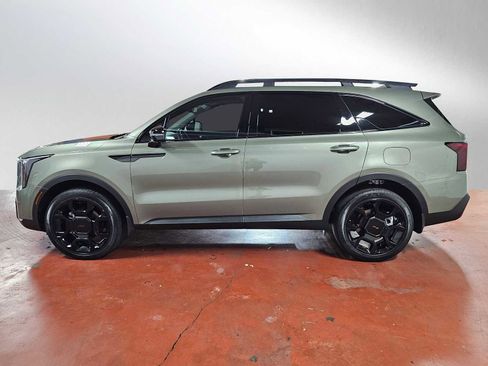 Used 2025 Kia Sorento SX image 4