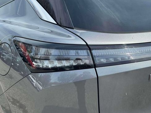 Certified 2025 Nissan Murano SV AWD/4WD image 9
