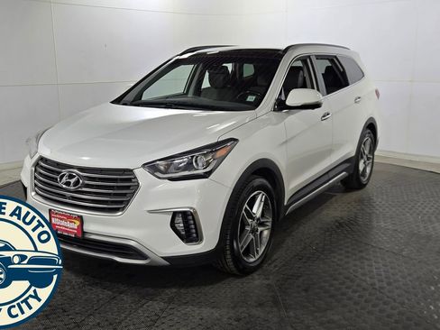 Used 2019 Hyundai Santa Fe XL image 3