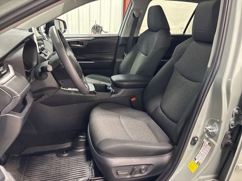 Used 2023 Toyota RAV4 XLE w/ Convenience Package AWD/4WD image 13