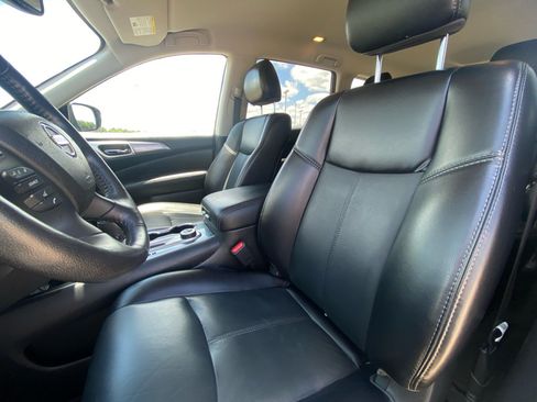Used 2020 Nissan Pathfinder SL AWD/4WD image 9