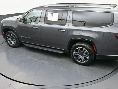 Used 2024 Jeep Wagoneer L Series II w/ Flexible Seating Group image 36