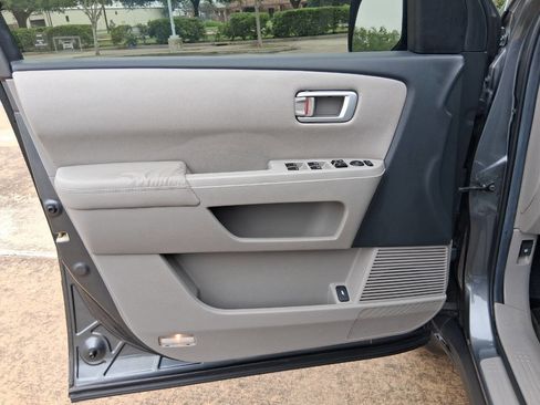 Used 2012 Honda Pilot EX image 24